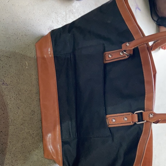 Purse - Picture 2 of 3